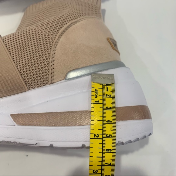 Mudd brand size 11 light pink beige platform cloth top shoes suede accent - Picture 13 of 13